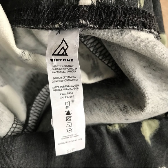 Ripzone dark grey abstract floral active wear leggings . - Picture 4 of 4